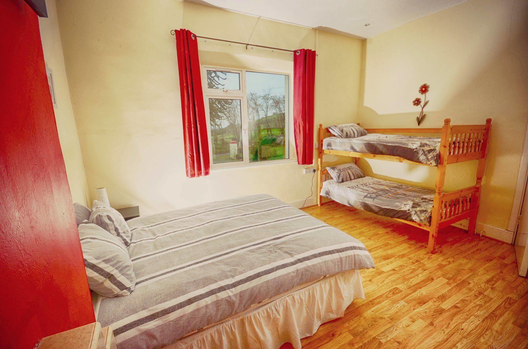 Loughcrew Megalithic Hostel Millbrook Eksteriør billede